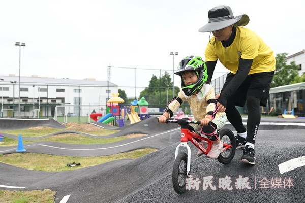 华漕镇居民享受体育节“运动大餐” 这里还将成为更多市民健身好去处(图3)