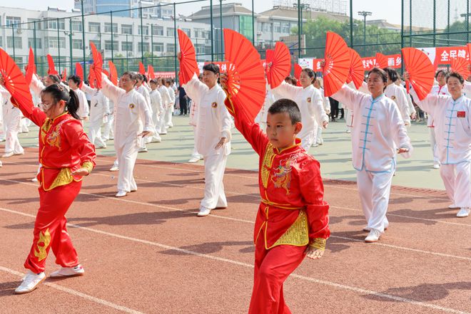 潍坊市全民健身月暨寒亭区第五届全动会开幕(图1)