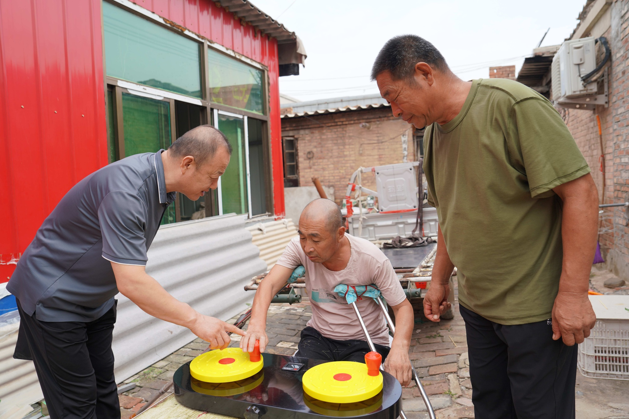 保定清苑：康复体育进家庭 关爱服务暖民心(图3)